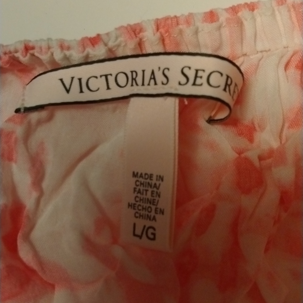 VS CUTE Ruffled Top - Picture 4 of 5